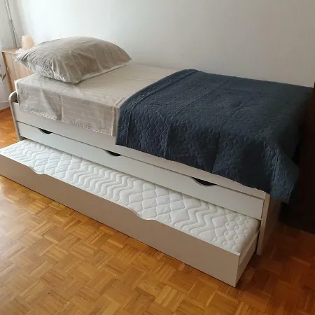 Apartma 42